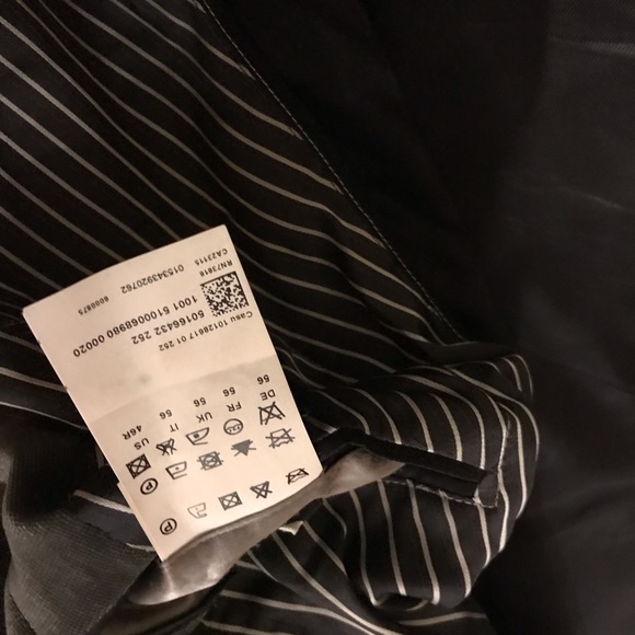 Boss velvet suit jacket size 46 R - Picture 9 of 16